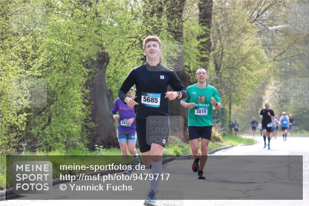 12.04.2026 - 45. Internationalen Wilhelmsburger Insellauf Yannick Fuchs http://msf.ph/oto/9479717 12.04.2026 10:18:09 Laufen 5685, 3815, 347 meine-sportfotos.de
