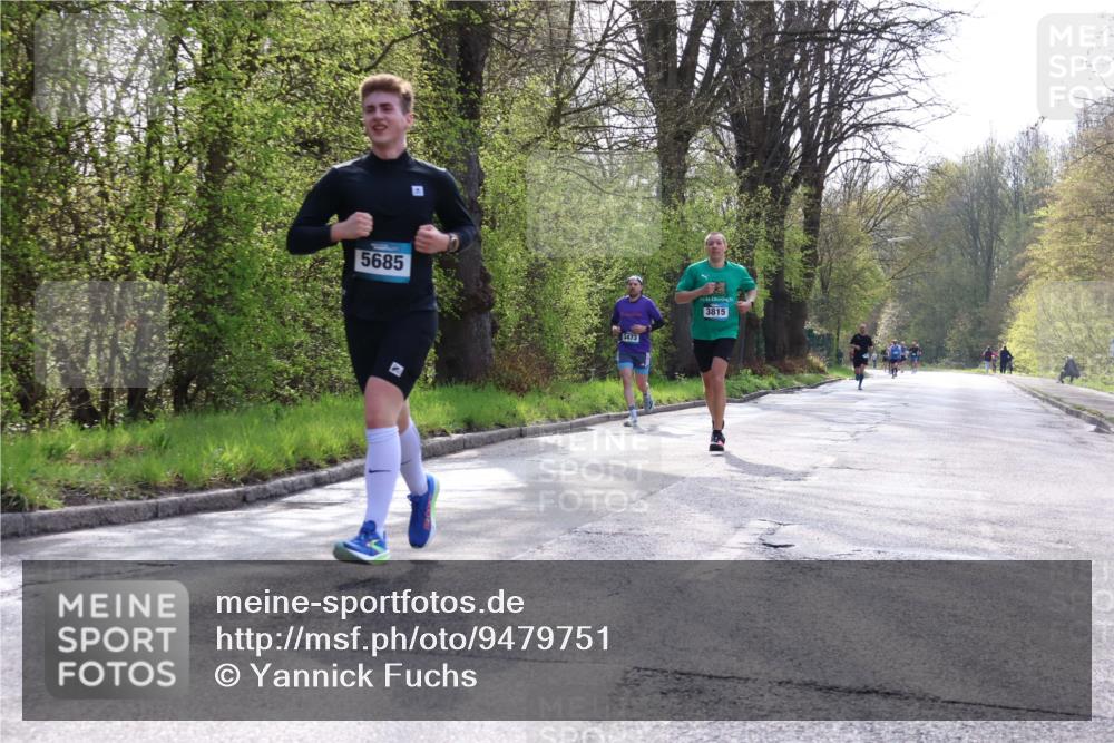12.04.2026 - 45. Internationalen Wilhelmsburger Insellauf Yannick Fuchs http://msf.ph/oto/9479751 12.04.2026 10:18:12 Laufen 5685, 3473, 3815 meine-sportfotos.de