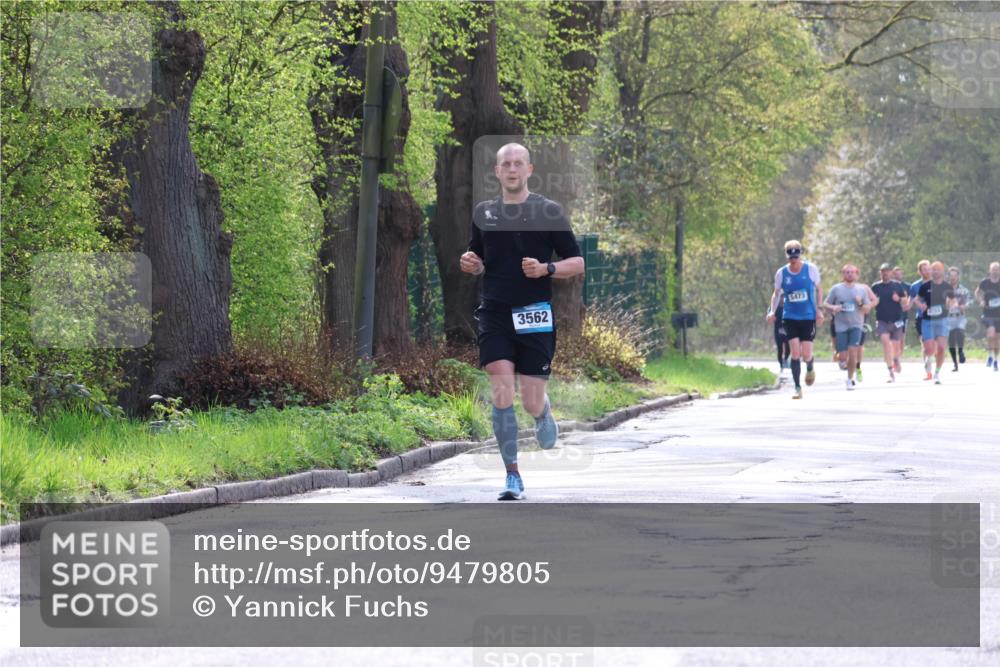 12.04.2026 - 45. Internationalen Wilhelmsburger Insellauf Yannick Fuchs http://msf.ph/oto/9479805 12.04.2026 10:18:18 Laufen 3562, 5473 meine-sportfotos.de