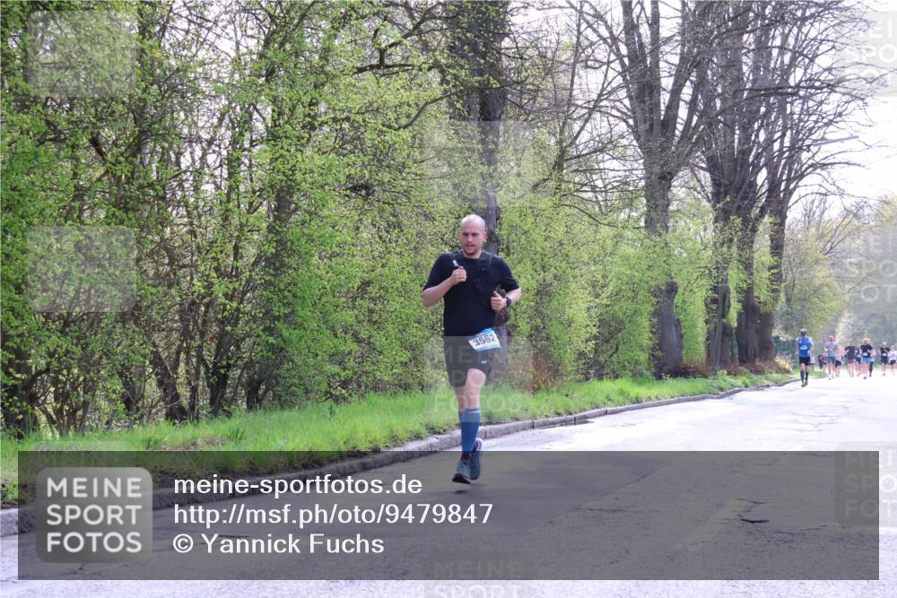 12.04.2026 - 45. Internationalen Wilhelmsburger Insellauf Yannick Fuchs http://msf.ph/oto/9479847 12.04.2026 10:18:24 Laufen 3562 meine-sportfotos.de