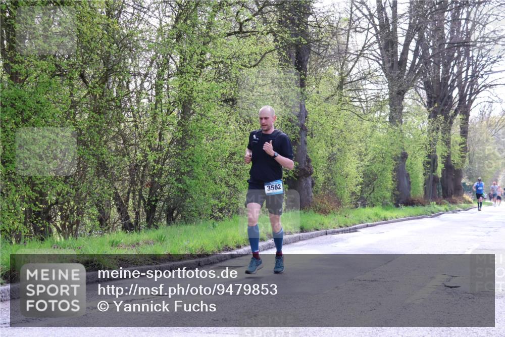 12.04.2026 - 45. Internationalen Wilhelmsburger Insellauf Yannick Fuchs http://msf.ph/oto/9479853 12.04.2026 10:18:24 Laufen 3562 meine-sportfotos.de