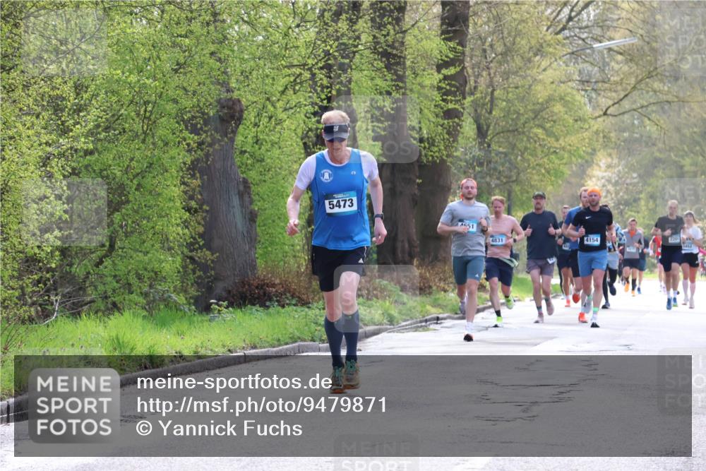 12.04.2026 - 45. Internationalen Wilhelmsburger Insellauf Yannick Fuchs http://msf.ph/oto/9479871 12.04.2026 10:18:32 Laufen 5473, 651, 4831, 4154, 2265, 5452 meine-sportfotos.de