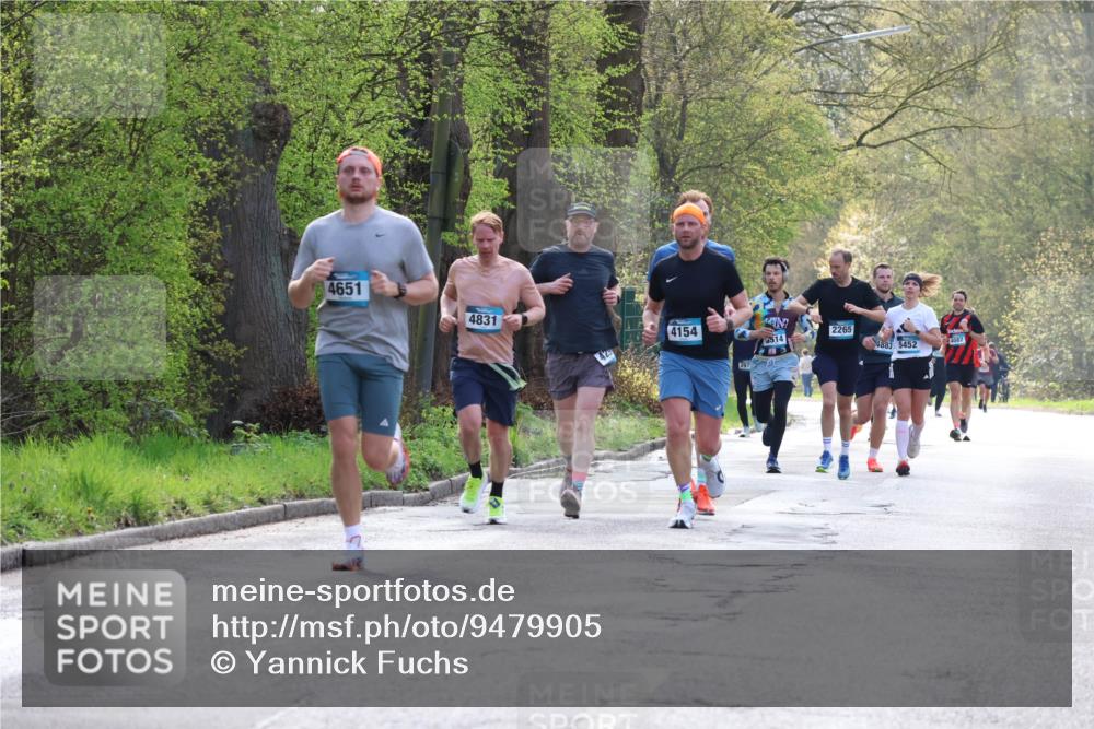 12.04.2026 - 45. Internationalen Wilhelmsburger Insellauf Yannick Fuchs http://msf.ph/oto/9479905 12.04.2026 10:18:37 Laufen 4651, 4831, 4154, 2265, 514, 4087, 4883, 5452, 297 meine-sportfotos.de