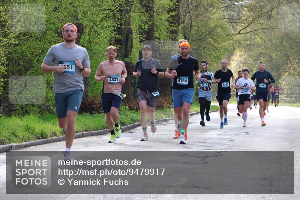 12.04.2026 - 45. Internationalen Wilhelmsburger Insellauf Yannick Fuchs http://msf.ph/oto/9479917 12.04.2026 10:18:38 Laufen 651, 4831, 429, 4154, 3514, 2265, 5452, 4883 meine-sportfotos.de