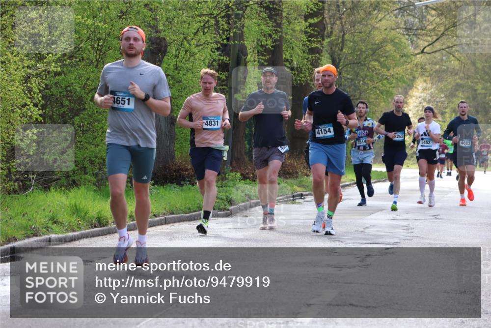 12.04.2026 - 45. Internationalen Wilhelmsburger Insellauf Yannick Fuchs http://msf.ph/oto/9479919 12.04.2026 10:18:38 Laufen 1651, 4831, 4154, 2265, 3514, 5452, 4883 meine-sportfotos.de
