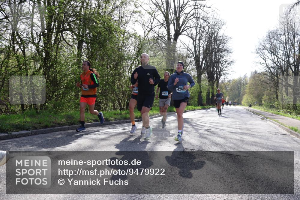 12.04.2026 - 45. Internationalen Wilhelmsburger Insellauf Yannick Fuchs http://msf.ph/oto/9479922 12.04.2026 10:30:30 Laufen  meine-sportfotos.de