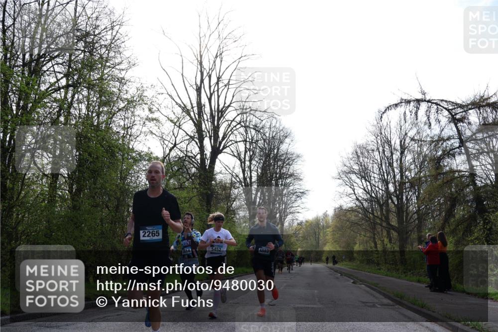 12.04.2026 - 45. Internationalen Wilhelmsburger Insellauf Yannick Fuchs http://msf.ph/oto/9480030 12.04.2026 10:18:48 Laufen 2265, 3514, 4883, 5452 meine-sportfotos.de