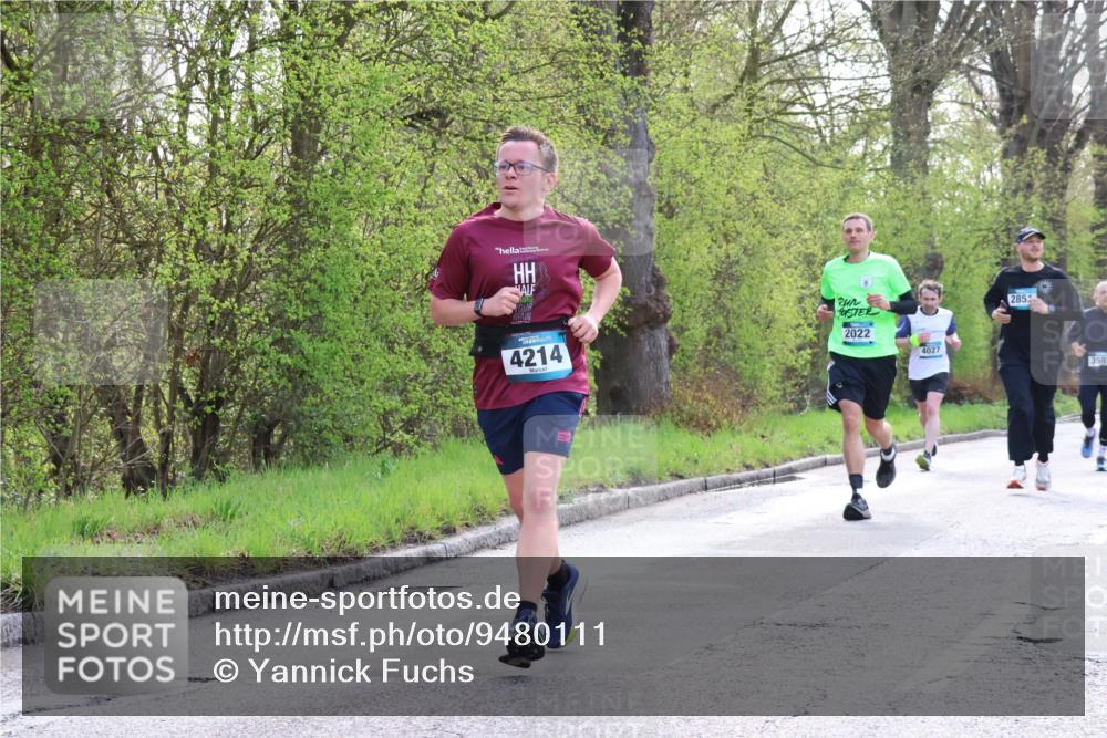 12.04.2026 - 45. Internationalen Wilhelmsburger Insellauf Yannick Fuchs http://msf.ph/oto/9480111 12.04.2026 10:19:03 Laufen 4214, 2022, 4027, 285, 358 meine-sportfotos.de