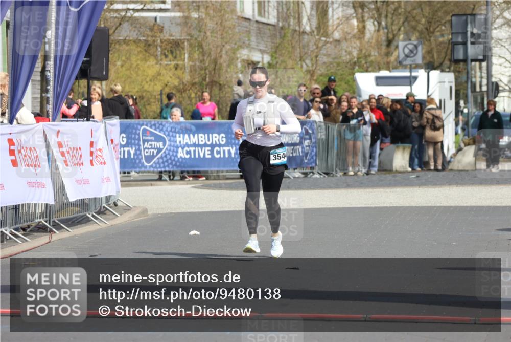 12.04.2026 - 45. Internationalen Wilhelmsburger Insellauf Strokosch-Dieckow http://msf.ph/oto/9480138 12.04.2026 11:52:22 Ziel 3544 meine-sportfotos.de