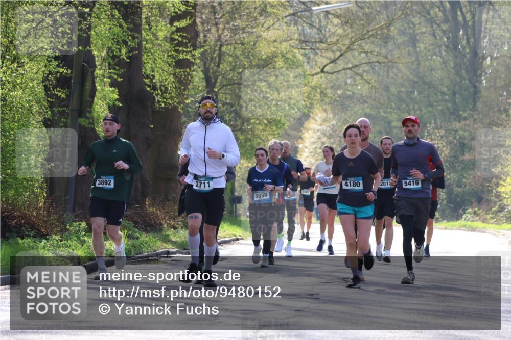 12.04.2026 - 45. Internationalen Wilhelmsburger Insellauf Yannick Fuchs http://msf.ph/oto/9480152 12.04.2026 10:30:43 Laufen  meine-sportfotos.de