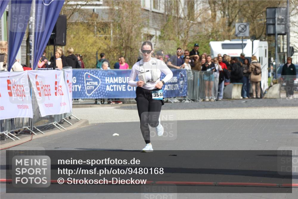 12.04.2026 - 45. Internationalen Wilhelmsburger Insellauf Strokosch-Dieckow http://msf.ph/oto/9480168 12.04.2026 11:52:23 Ziel 3544 meine-sportfotos.de