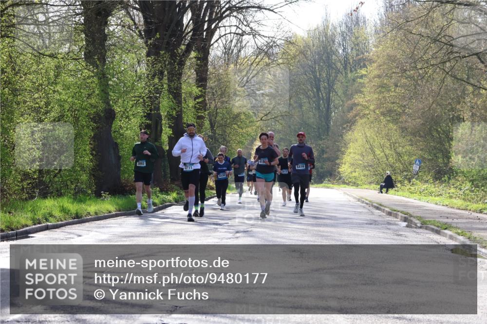 12.04.2026 - 45. Internationalen Wilhelmsburger Insellauf Yannick Fuchs http://msf.ph/oto/9480177 12.04.2026 10:30:44 Laufen  meine-sportfotos.de
