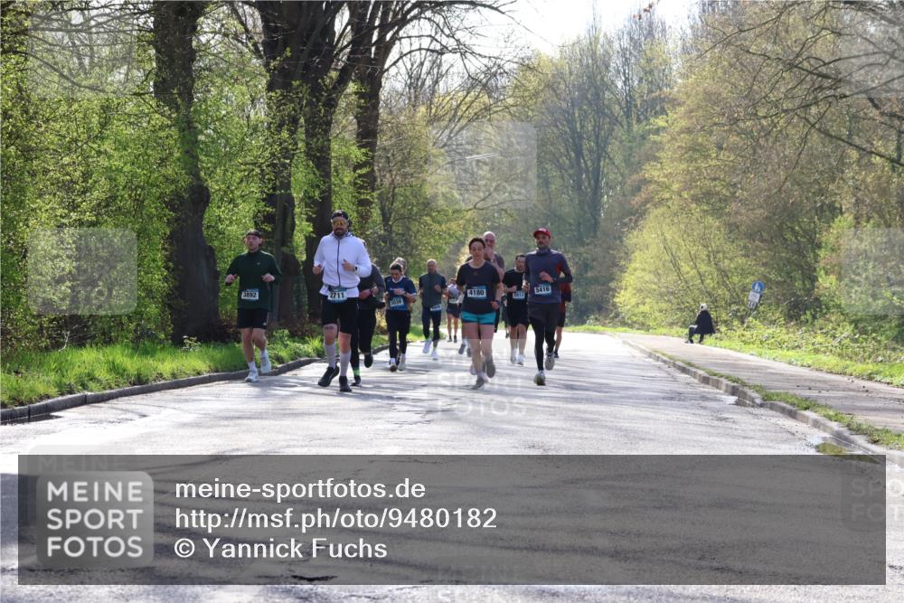 12.04.2026 - 45. Internationalen Wilhelmsburger Insellauf Yannick Fuchs http://msf.ph/oto/9480182 12.04.2026 10:30:44 Laufen  meine-sportfotos.de