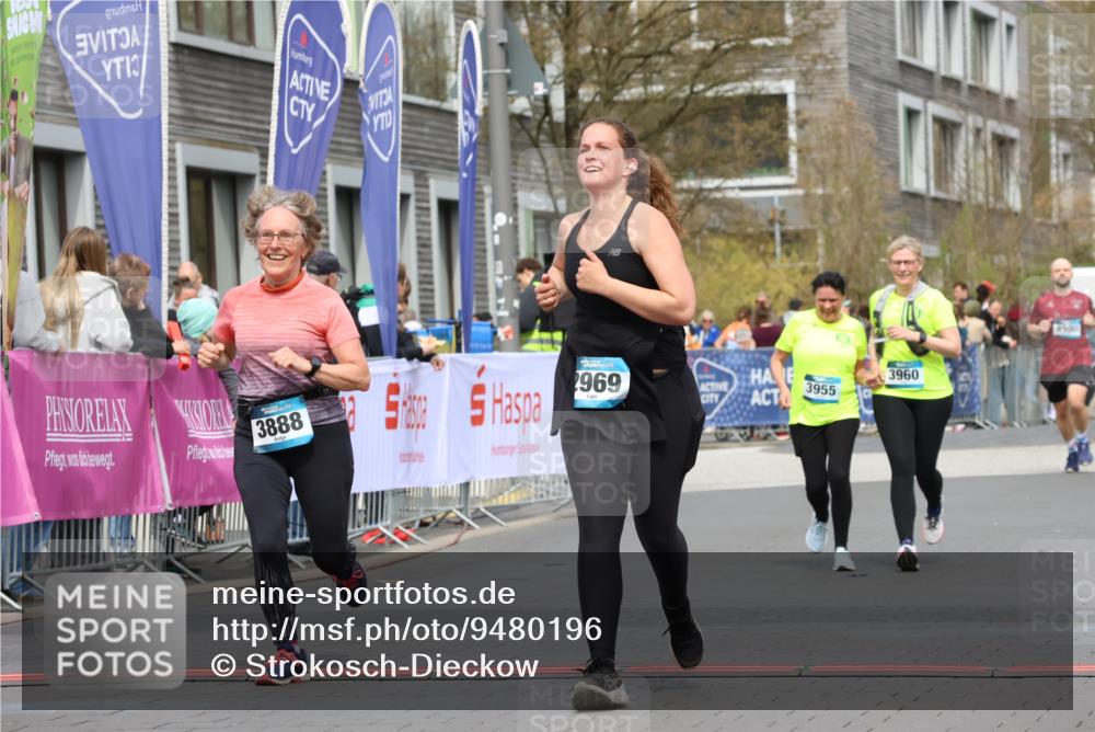 12.04.2026 - 45. Internationalen Wilhelmsburger Insellauf Strokosch-Dieckow http://msf.ph/oto/9480196 12.04.2026 13:27:38 Ziel 2306, 2969, 3888 meine-sportfotos.de