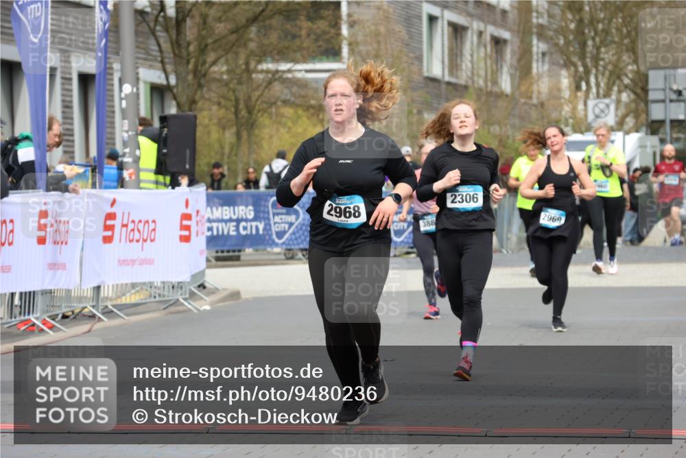 12.04.2026 - 45. Internationalen Wilhelmsburger Insellauf Strokosch-Dieckow http://msf.ph/oto/9480236 12.04.2026 13:27:32 Ziel 2968, 2306 meine-sportfotos.de