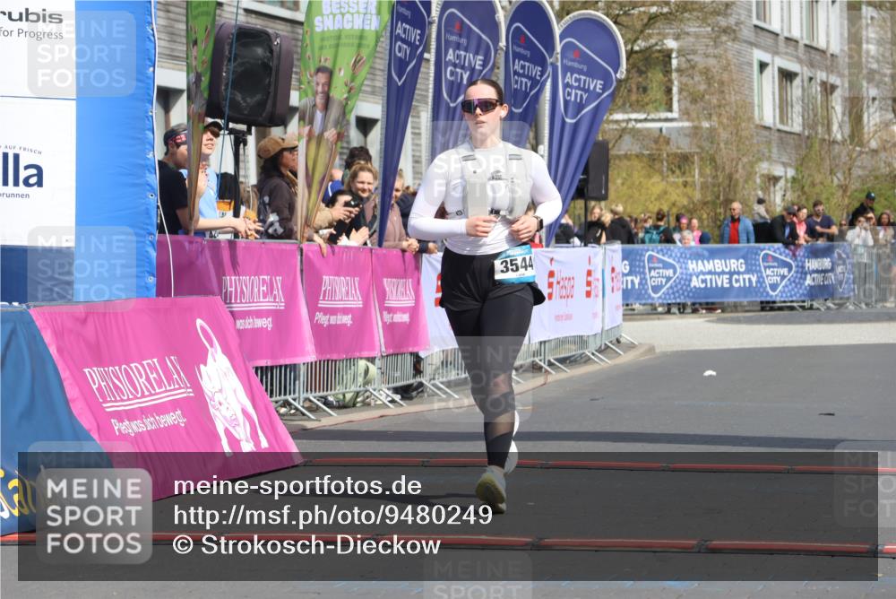 12.04.2026 - 45. Internationalen Wilhelmsburger Insellauf Strokosch-Dieckow http://msf.ph/oto/9480249 12.04.2026 11:52:26 Ziel 3544 meine-sportfotos.de