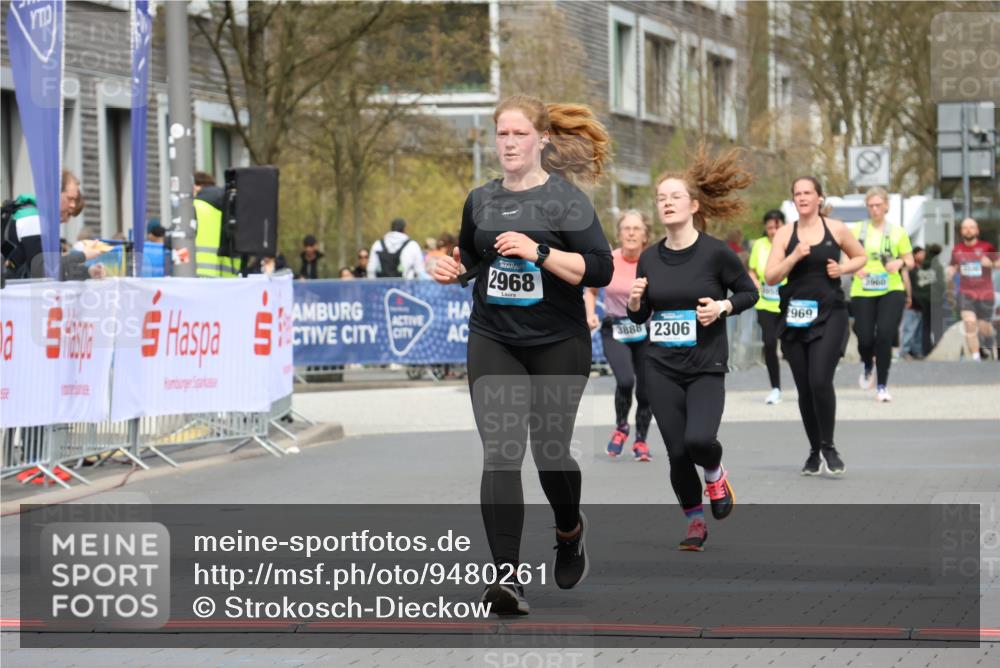 12.04.2026 - 45. Internationalen Wilhelmsburger Insellauf Strokosch-Dieckow http://msf.ph/oto/9480261 12.04.2026 13:27:32 Ziel 2968, 2306 meine-sportfotos.de