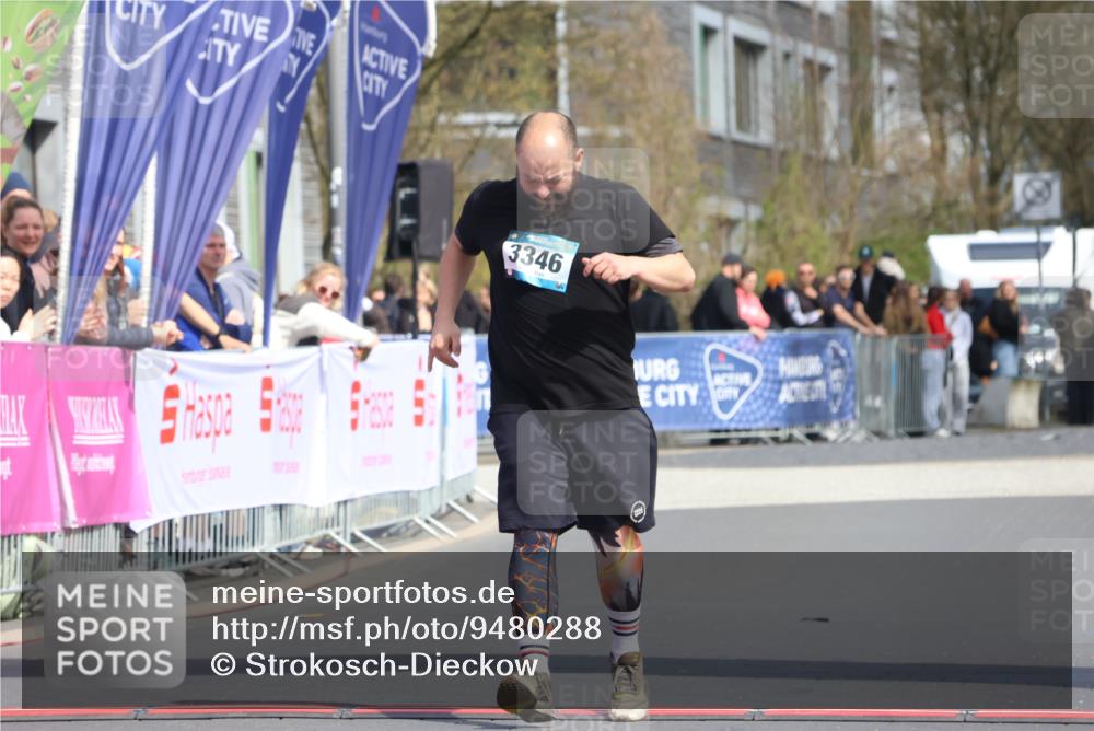 12.04.2026 - 45. Internationalen Wilhelmsburger Insellauf Strokosch-Dieckow http://msf.ph/oto/9480288 12.04.2026 11:53:31 Ziel 3346 meine-sportfotos.de