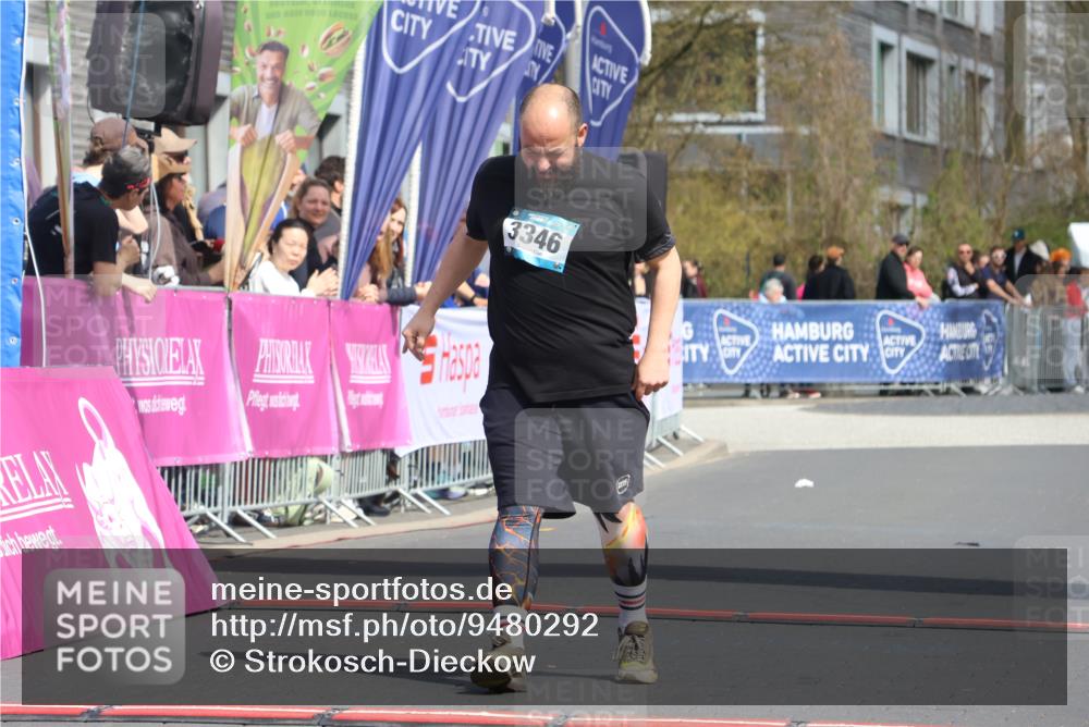 12.04.2026 - 45. Internationalen Wilhelmsburger Insellauf Strokosch-Dieckow http://msf.ph/oto/9480292 12.04.2026 11:53:33 Ziel 3346 meine-sportfotos.de