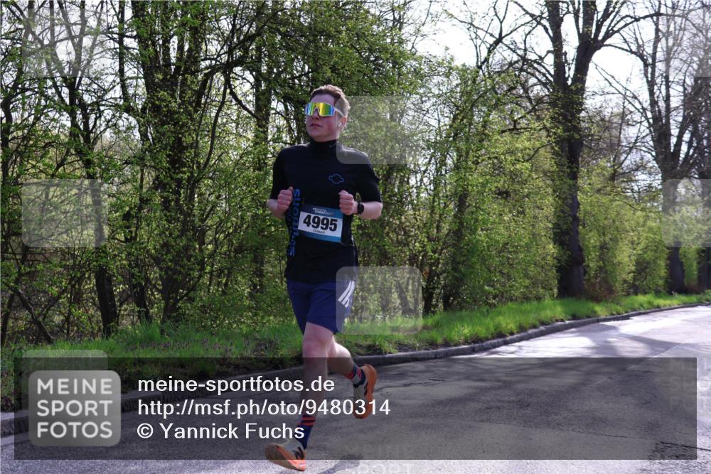 12.04.2026 - 45. Internationalen Wilhelmsburger Insellauf Yannick Fuchs http://msf.ph/oto/9480314 12.04.2026 10:19:29 Laufen 4995 meine-sportfotos.de