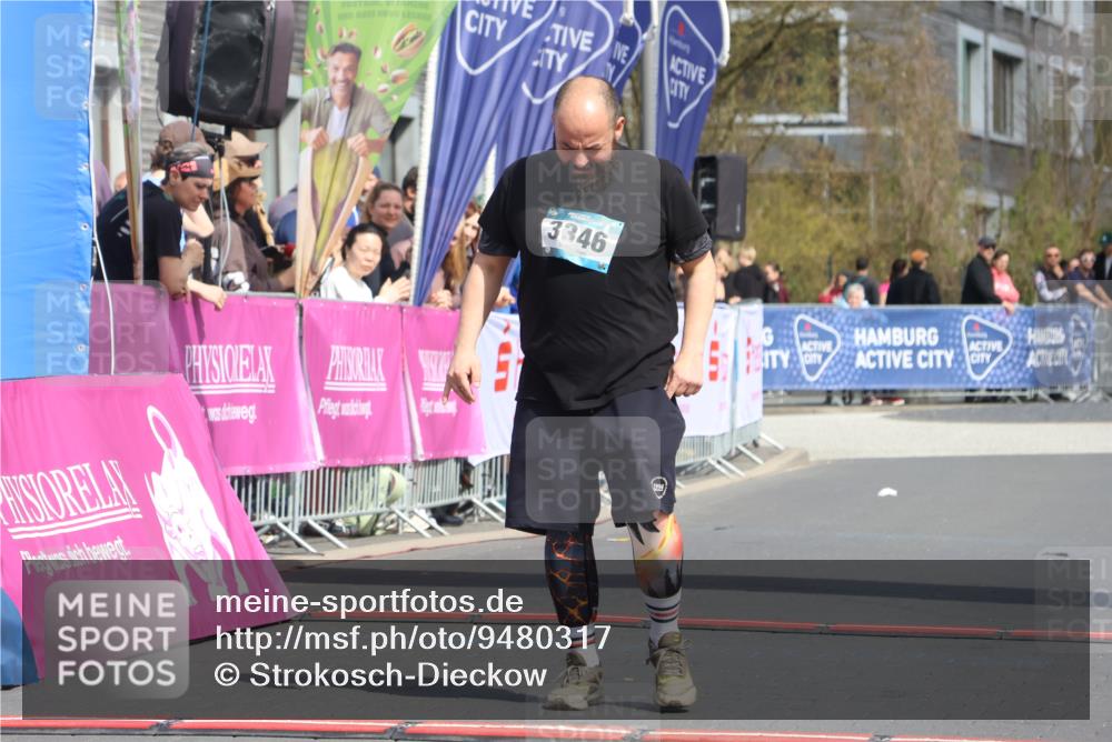 12.04.2026 - 45. Internationalen Wilhelmsburger Insellauf Strokosch-Dieckow http://msf.ph/oto/9480317 12.04.2026 11:53:33 Ziel 3346 meine-sportfotos.de