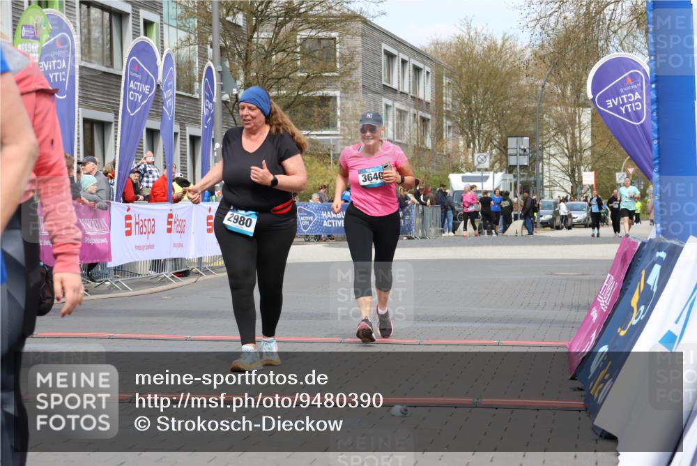 12.04.2026 - 45. Internationalen Wilhelmsburger Insellauf Strokosch-Dieckow http://msf.ph/oto/9480390 12.04.2026 13:27:04 Ziel 4124, 2980, 3640 meine-sportfotos.de