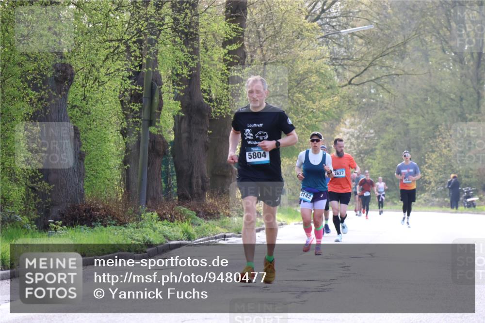 12.04.2026 - 45. Internationalen Wilhelmsburger Insellauf Yannick Fuchs http://msf.ph/oto/9480477 12.04.2026 10:19:48 Laufen 5804, 4142, 2627 meine-sportfotos.de