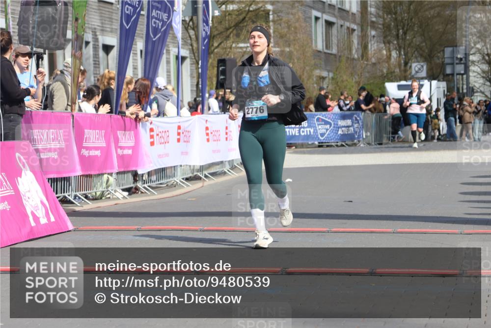 12.04.2026 - 45. Internationalen Wilhelmsburger Insellauf Strokosch-Dieckow http://msf.ph/oto/9480539 12.04.2026 11:54:24 Ziel 2776 meine-sportfotos.de