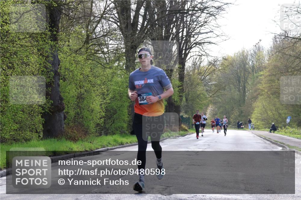 12.04.2026 - 45. Internationalen Wilhelmsburger Insellauf Yannick Fuchs http://msf.ph/oto/9480598 12.04.2026 10:20:06 Laufen 10, 3, 384 meine-sportfotos.de