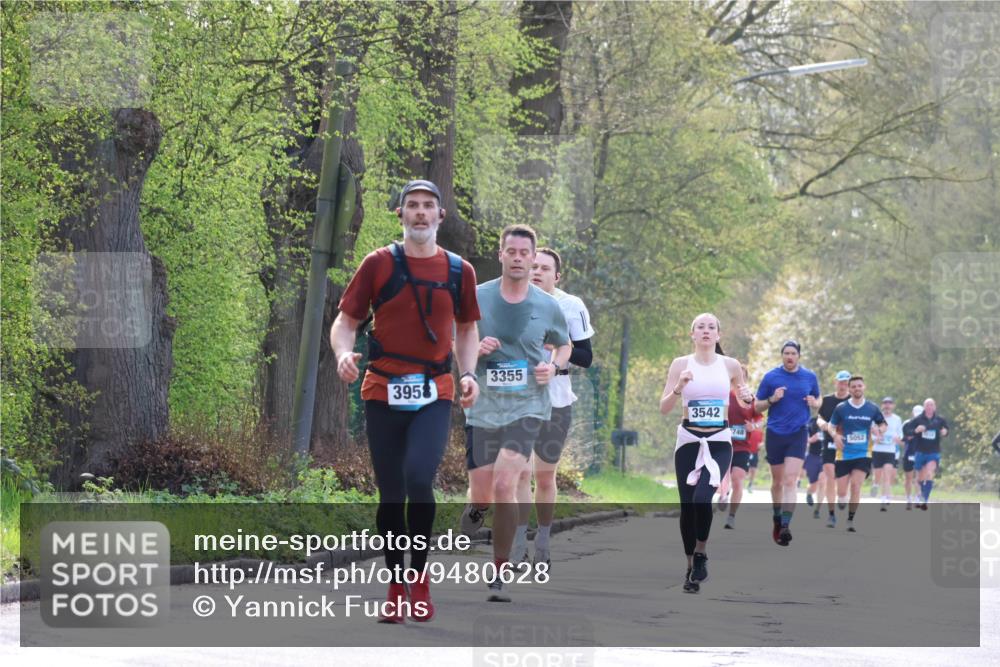 12.04.2026 - 45. Internationalen Wilhelmsburger Insellauf Yannick Fuchs http://msf.ph/oto/9480628 12.04.2026 10:20:11 Laufen 3958, 3355, 3542, 748, 5052 meine-sportfotos.de