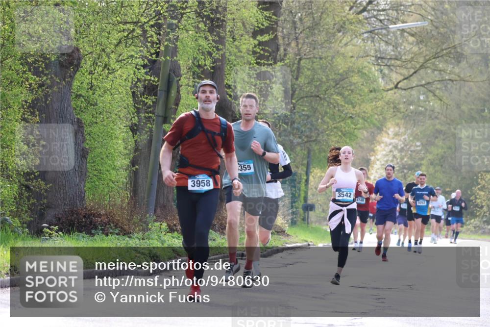 12.04.2026 - 45. Internationalen Wilhelmsburger Insellauf Yannick Fuchs http://msf.ph/oto/9480630 12.04.2026 10:20:11 Laufen 3958, 355, 3542, 4748, 5052 meine-sportfotos.de