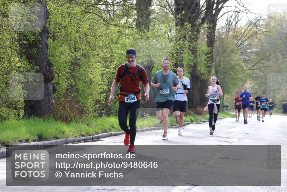 12.04.2026 - 45. Internationalen Wilhelmsburger Insellauf Yannick Fuchs http://msf.ph/oto/9480646 12.04.2026 10:20:14 Laufen 3958, 3355, 3542 meine-sportfotos.de