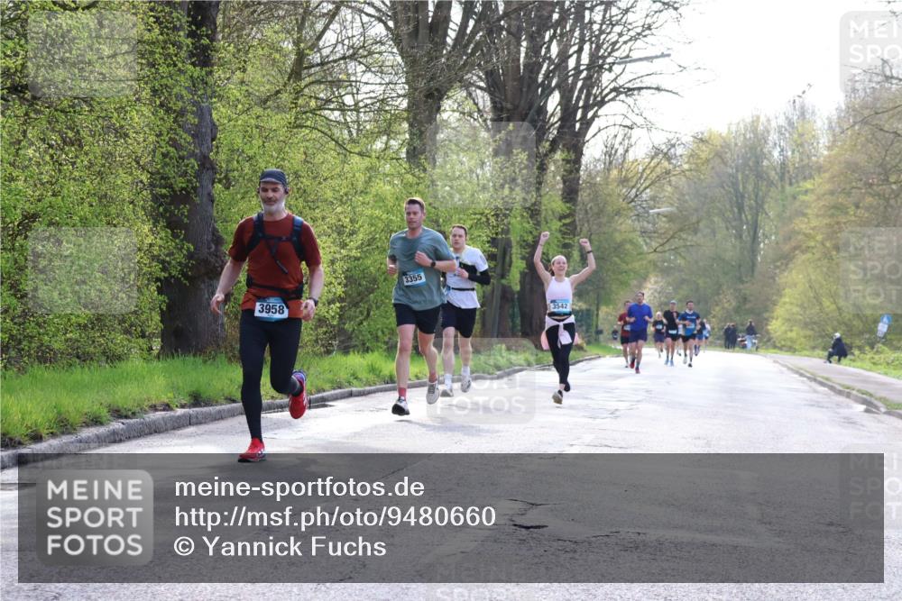 12.04.2026 - 45. Internationalen Wilhelmsburger Insellauf Yannick Fuchs http://msf.ph/oto/9480660 12.04.2026 10:20:15 Laufen 3958, 3355, 3542 meine-sportfotos.de