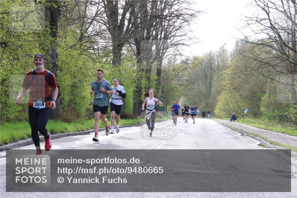 12.04.2026 - 45. Internationalen Wilhelmsburger Insellauf Yannick Fuchs http://msf.ph/oto/9480665 12.04.2026 10:20:16 Laufen 3958, 3355, 3542 meine-sportfotos.de