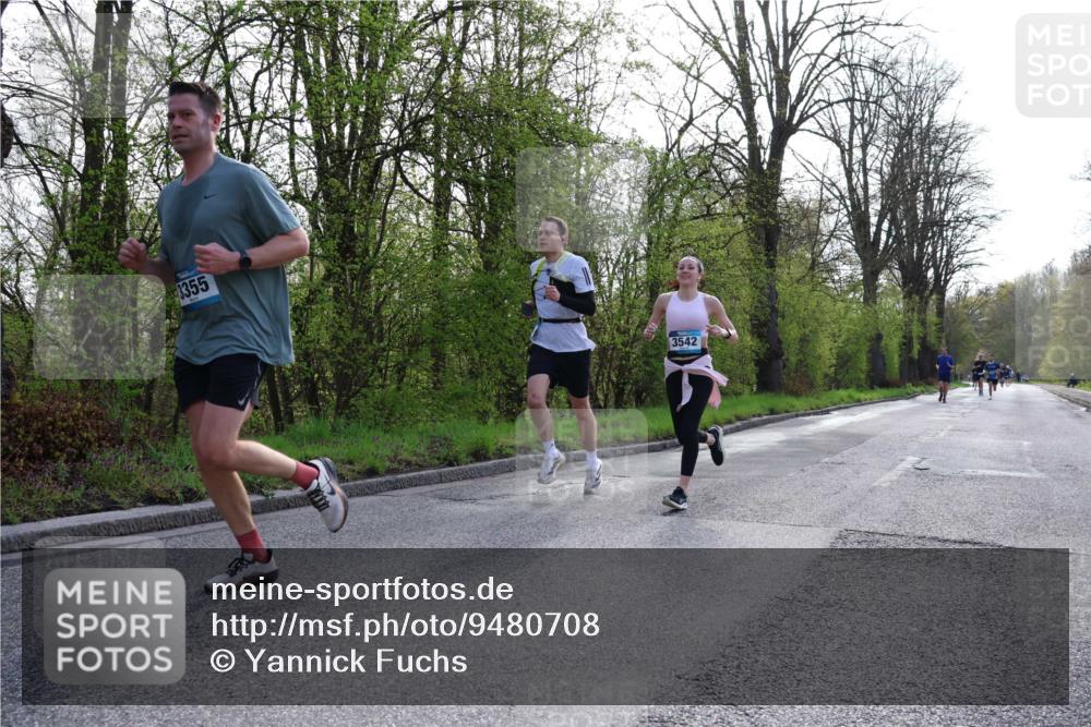 12.04.2026 - 45. Internationalen Wilhelmsburger Insellauf Yannick Fuchs http://msf.ph/oto/9480708 12.04.2026 10:20:20 Laufen 3355, 3542 meine-sportfotos.de