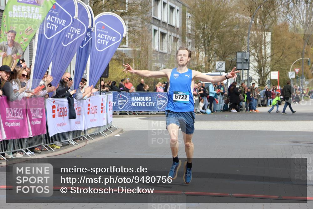12.04.2026 - 45. Internationalen Wilhelmsburger Insellauf Strokosch-Dieckow http://msf.ph/oto/9480756 12.04.2026 12:46:05 Ziel 5722 meine-sportfotos.de