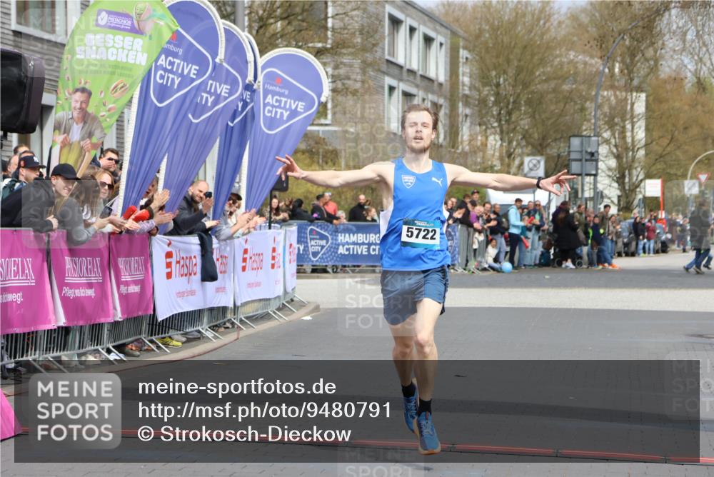 12.04.2026 - 45. Internationalen Wilhelmsburger Insellauf Strokosch-Dieckow http://msf.ph/oto/9480791 12.04.2026 12:46:05 Ziel 5722 meine-sportfotos.de