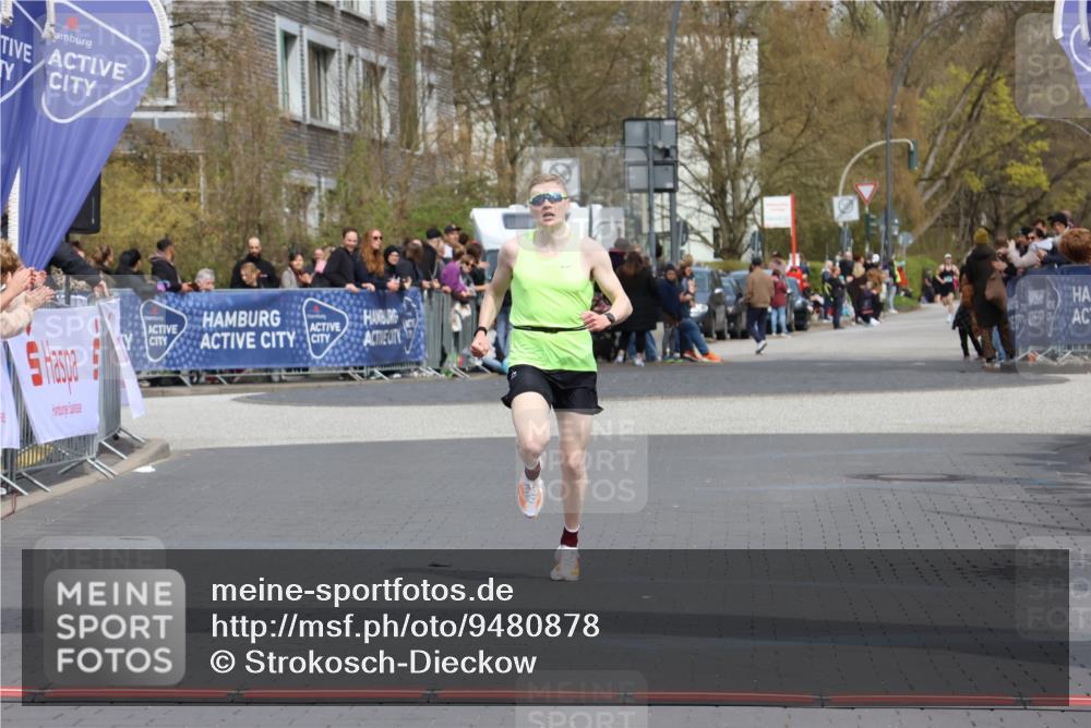 12.04.2026 - 45. Internationalen Wilhelmsburger Insellauf Strokosch-Dieckow http://msf.ph/oto/9480878 12.04.2026 12:46:37 Ziel 4093 meine-sportfotos.de
