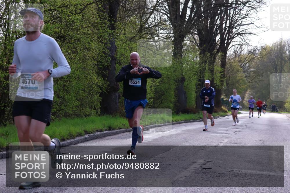 12.04.2026 - 45. Internationalen Wilhelmsburger Insellauf Yannick Fuchs http://msf.ph/oto/9480882 12.04.2026 10:20:37 Laufen 4670, 5534, 4340 meine-sportfotos.de