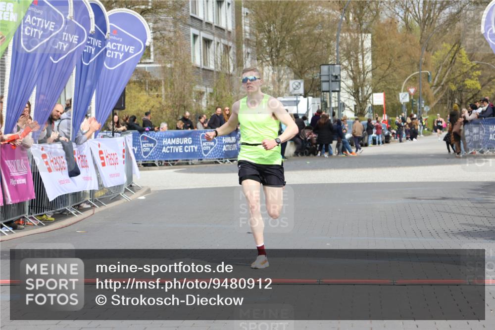 12.04.2026 - 45. Internationalen Wilhelmsburger Insellauf Strokosch-Dieckow http://msf.ph/oto/9480912 12.04.2026 12:46:38 Ziel 4093 meine-sportfotos.de