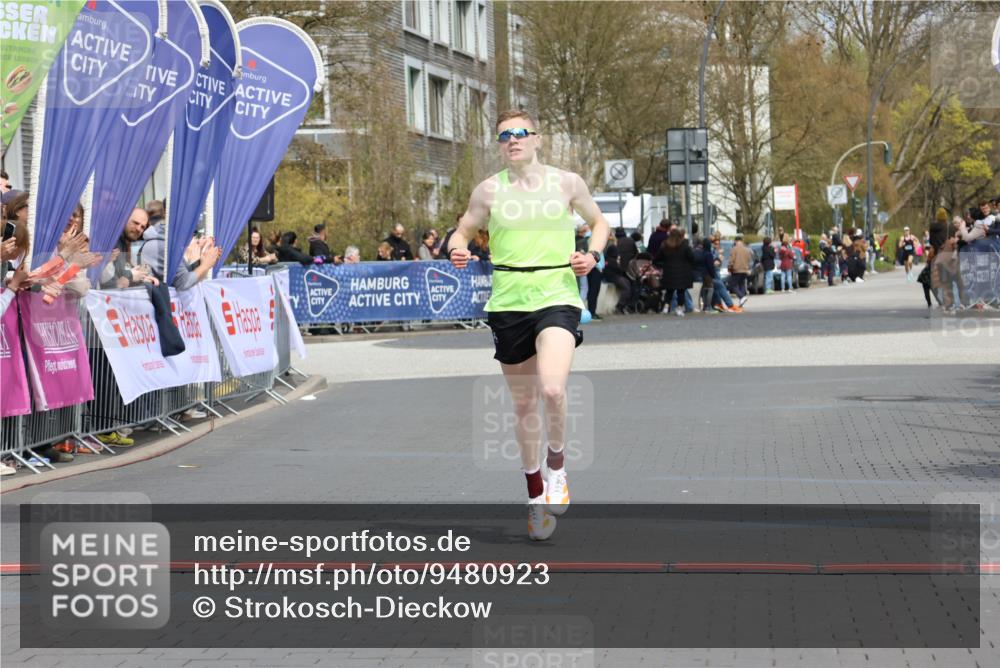 12.04.2026 - 45. Internationalen Wilhelmsburger Insellauf Strokosch-Dieckow http://msf.ph/oto/9480923 12.04.2026 12:46:38 Ziel 4093 meine-sportfotos.de