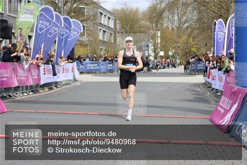12.04.2026 - 45. Internationalen Wilhelmsburger Insellauf Strokosch-Dieckow http://msf.ph/oto/9480968 12.04.2026 12:47:00 Ziel 3389 meine-sportfotos.de