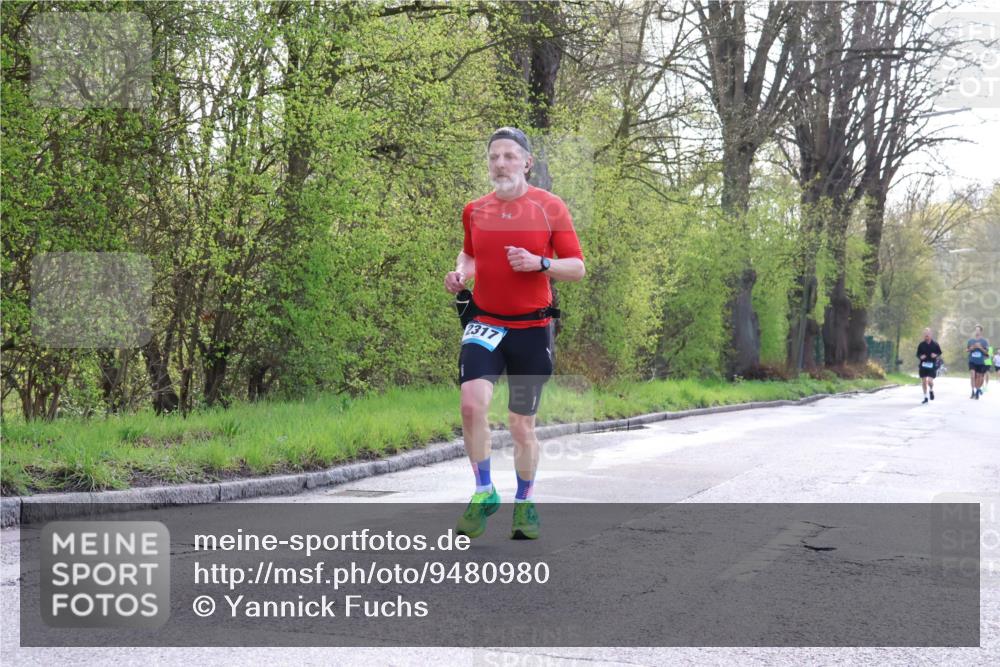 12.04.2026 - 45. Internationalen Wilhelmsburger Insellauf Yannick Fuchs http://msf.ph/oto/9480980 12.04.2026 10:20:51 Laufen 2317 meine-sportfotos.de