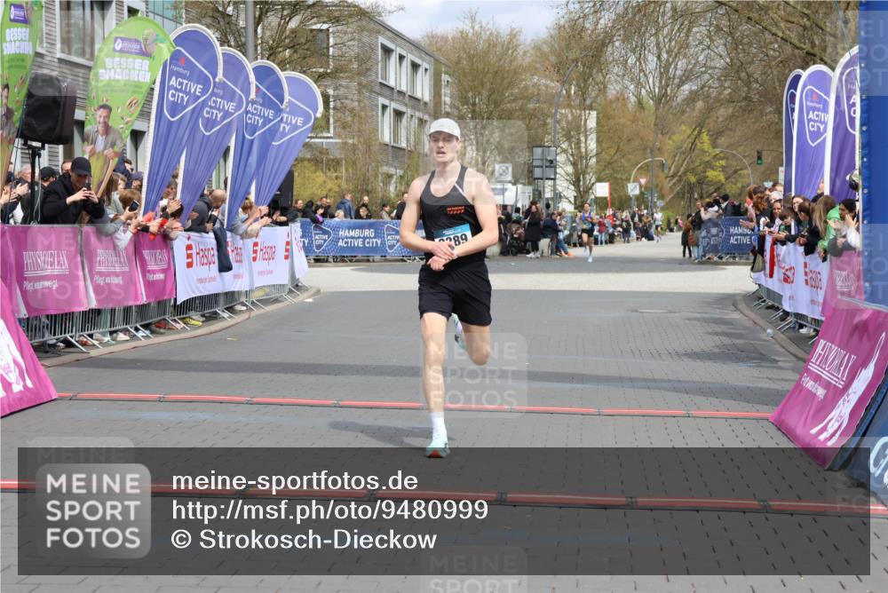 12.04.2026 - 45. Internationalen Wilhelmsburger Insellauf Strokosch-Dieckow http://msf.ph/oto/9480999 12.04.2026 12:47:00 Ziel 3389 meine-sportfotos.de