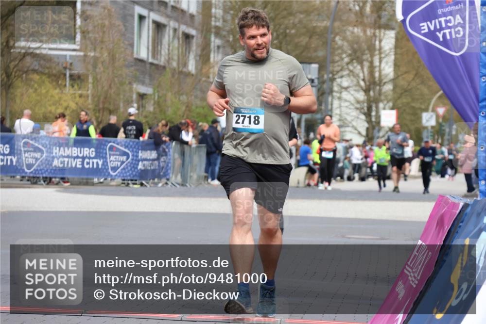 12.04.2026 - 45. Internationalen Wilhelmsburger Insellauf Strokosch-Dieckow http://msf.ph/oto/9481000 12.04.2026 13:25:53 Ziel 2718 meine-sportfotos.de