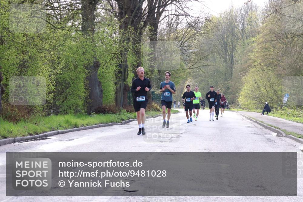 12.04.2026 - 45. Internationalen Wilhelmsburger Insellauf Yannick Fuchs http://msf.ph/oto/9481028 12.04.2026 10:20:57 Laufen 4766, 4242, 2377, 2323 meine-sportfotos.de