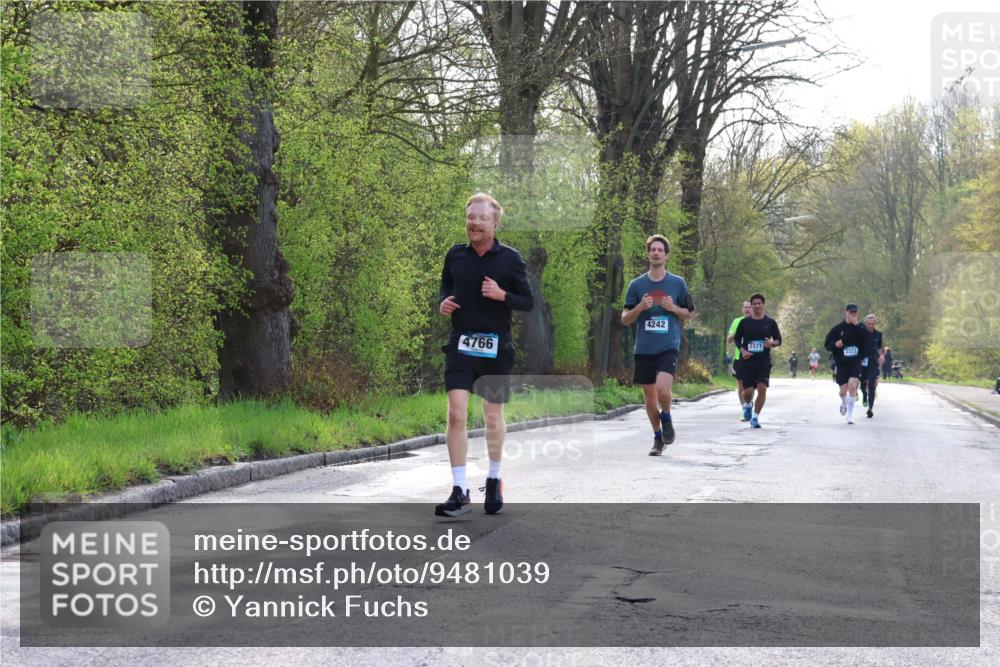 12.04.2026 - 45. Internationalen Wilhelmsburger Insellauf Yannick Fuchs http://msf.ph/oto/9481039 12.04.2026 10:21:00 Laufen 4766, 4242, 2377, 2323 meine-sportfotos.de