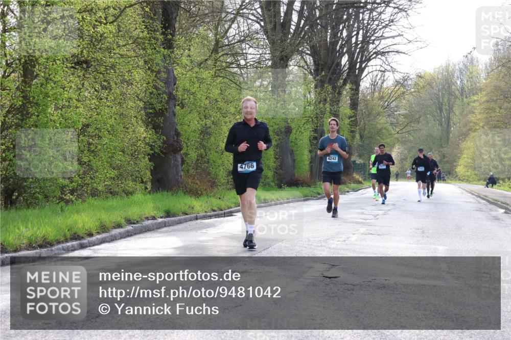 12.04.2026 - 45. Internationalen Wilhelmsburger Insellauf Yannick Fuchs http://msf.ph/oto/9481042 12.04.2026 10:21:01 Laufen 4242, 4766, 2377, 2323 meine-sportfotos.de