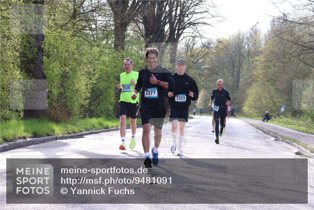 12.04.2026 - 45. Internationalen Wilhelmsburger Insellauf Yannick Fuchs http://msf.ph/oto/9481091 12.04.2026 10:21:07 Laufen 2325, 2377, 2323, 1780 meine-sportfotos.de