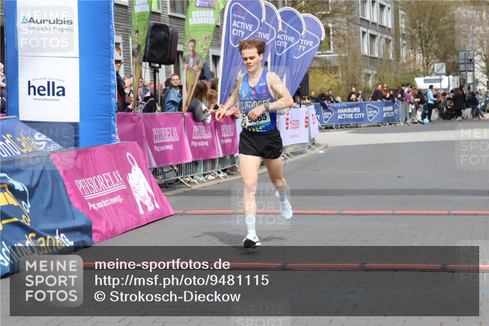 12.04.2026 - 45. Internationalen Wilhelmsburger Insellauf Strokosch-Dieckow http://msf.ph/oto/9481115 12.04.2026 12:47:11 Ziel 5365 meine-sportfotos.de